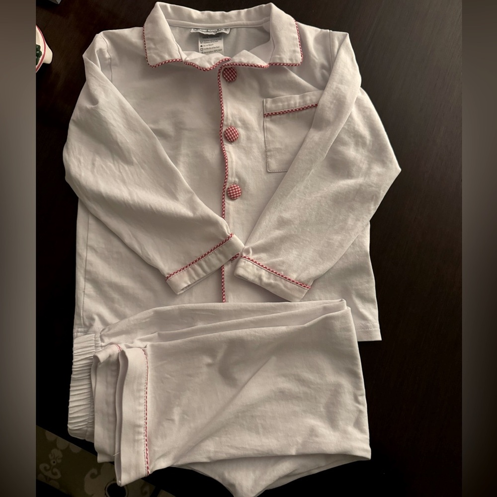 Size 4 white with red/ white piping pjs 🎅🏼 so cute